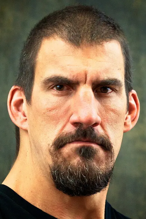 Фото Robert Maillet