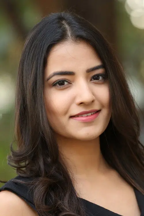 Фото Rukshar Dhillon