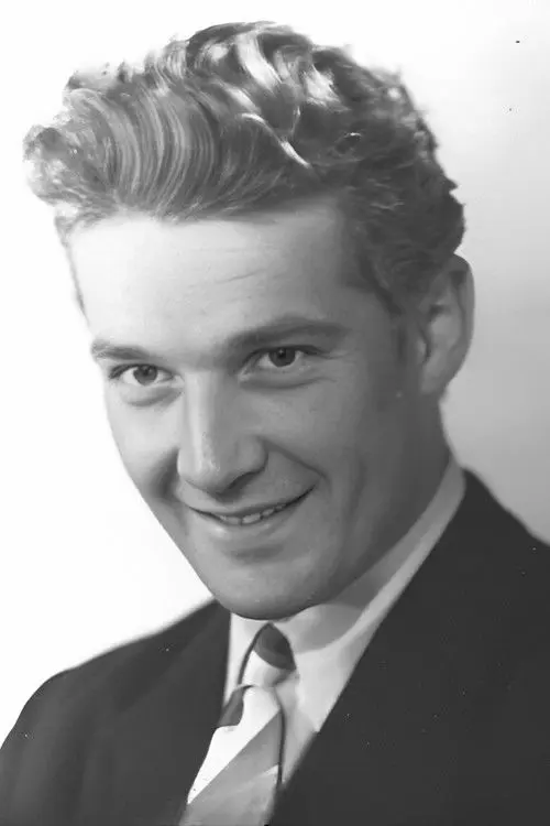 Фото Georges Marchal