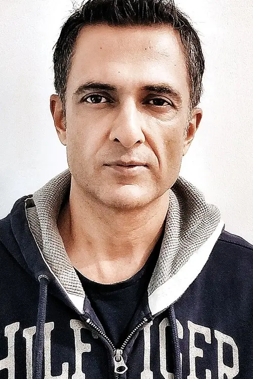 Фото Sanjay Suri