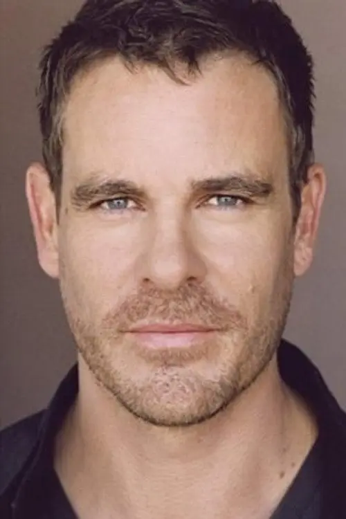 Фото Aaron Jeffery