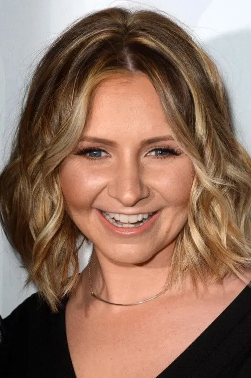 Фото Beverley Mitchell