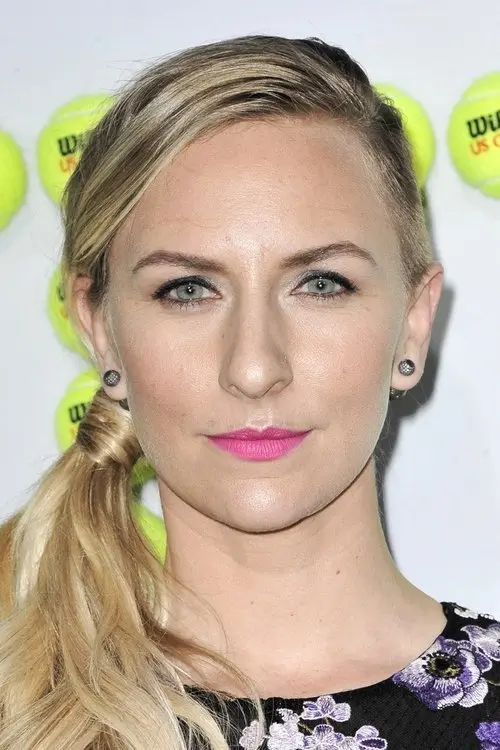 Фото Mickey Sumner