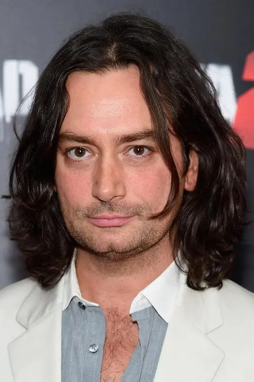 Фото Constantine Maroulis