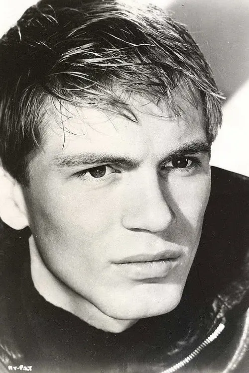 Фото Adam Faith