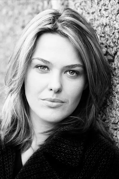 Фото Sally Bretton