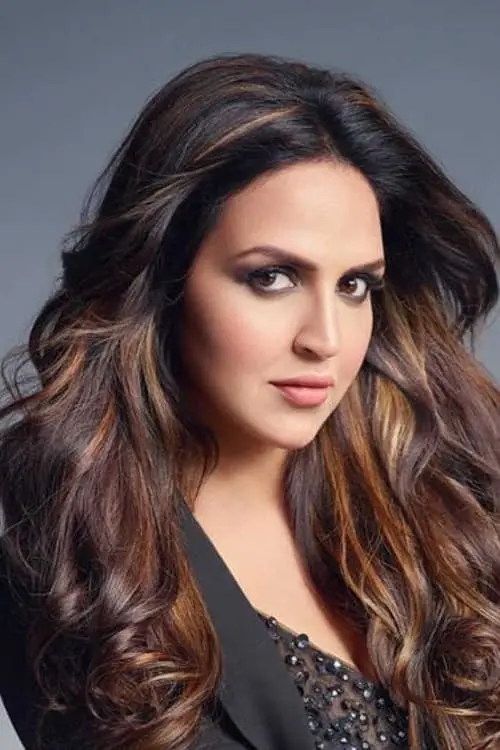 Фото Esha Deol