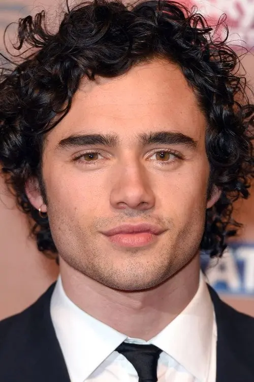 Фото Toby Sebastian