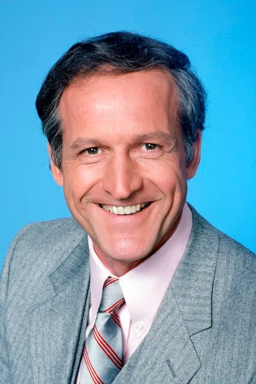 Фото Daniel J. Travanti