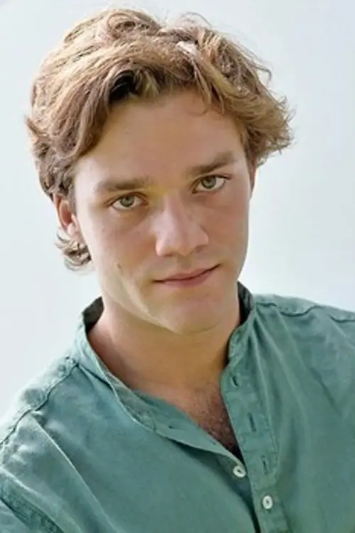 Фото Lorenzo Richelmy
