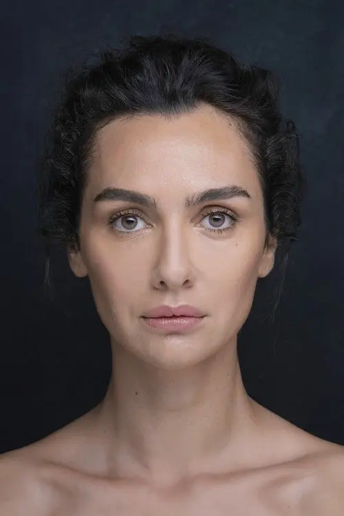 Фото Birce Akalay