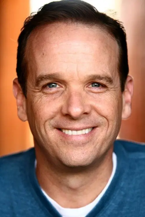 Фото Donald Sage Mackay