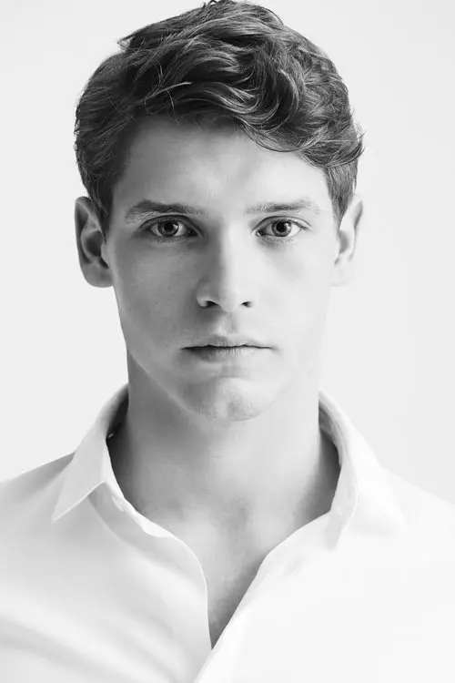 Фото Billy Howle