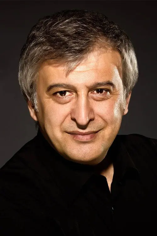 Фото Hüseyin Avni Danyal