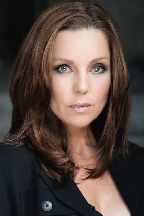 Фото Sarah-Jane Redmond