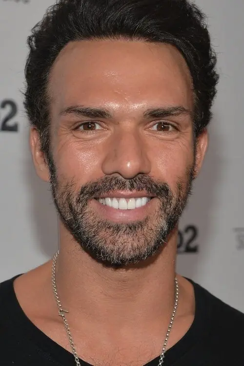 Фото Darren Shahlavi