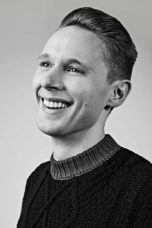 Фото Samuel Barnett