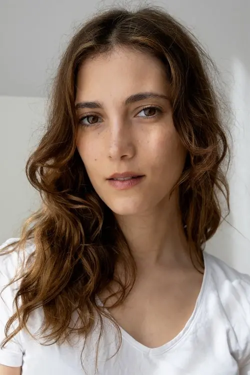 Фото Sarah-Sofie Boussnina
