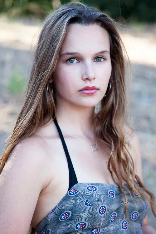 Фото Adea Lennox