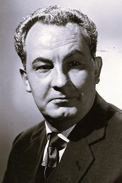 Фото Leo McKern