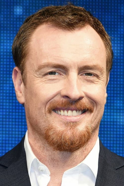 Toby Stephens photo
