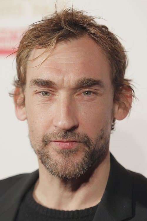 Фото Joseph Mawle