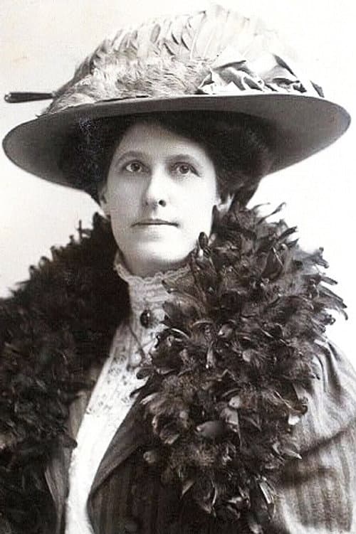 Louise Mackintosh photo