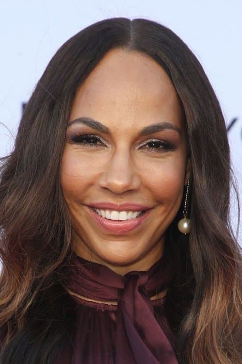 Amanda Brugel photo