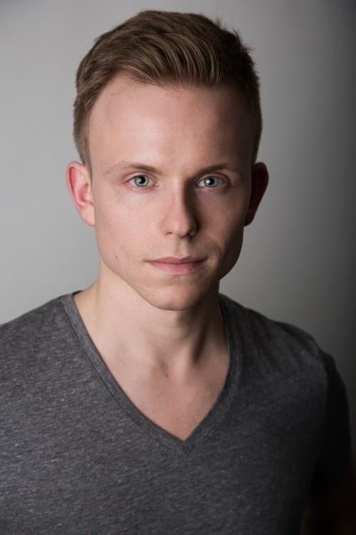 Adrian Petriw photo