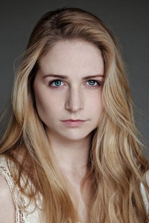 Фото Niamh Algar