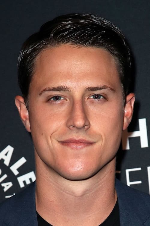 Фото Shane Harper