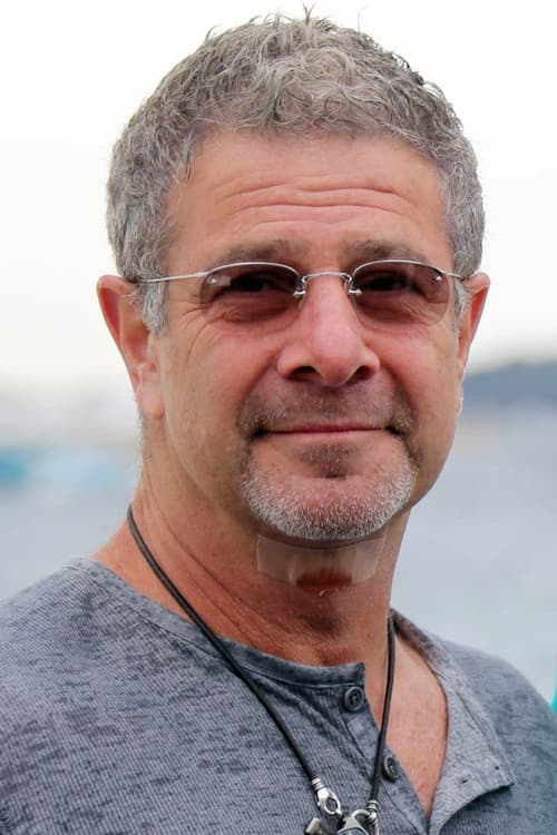 Gil Junger photo