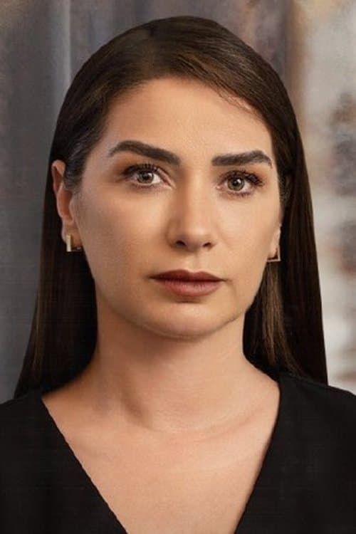 Öznur Kula photo