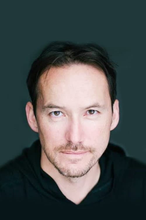 Фото Cohen Holloway