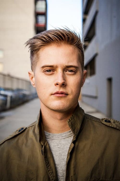 Фото Lucas Grabeel