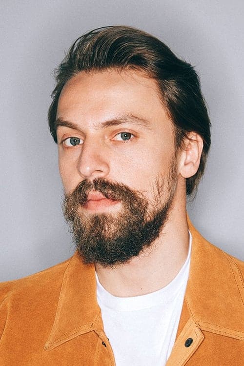 Метін Акдюльгер photo