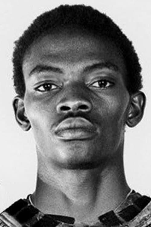 Фото Bolaji Badejo
