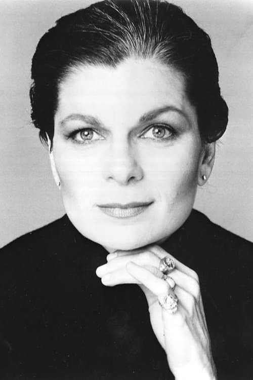 Фото Ronnie Claire Edwards