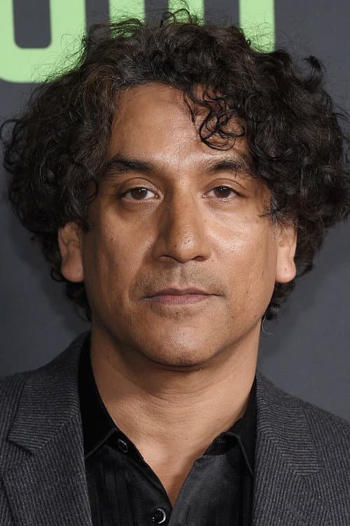 Фото Naveen Andrews
