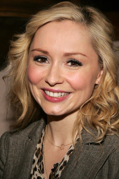 Nina Siemaszko photo