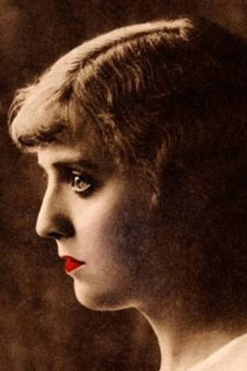 Lilly Jacobson photo