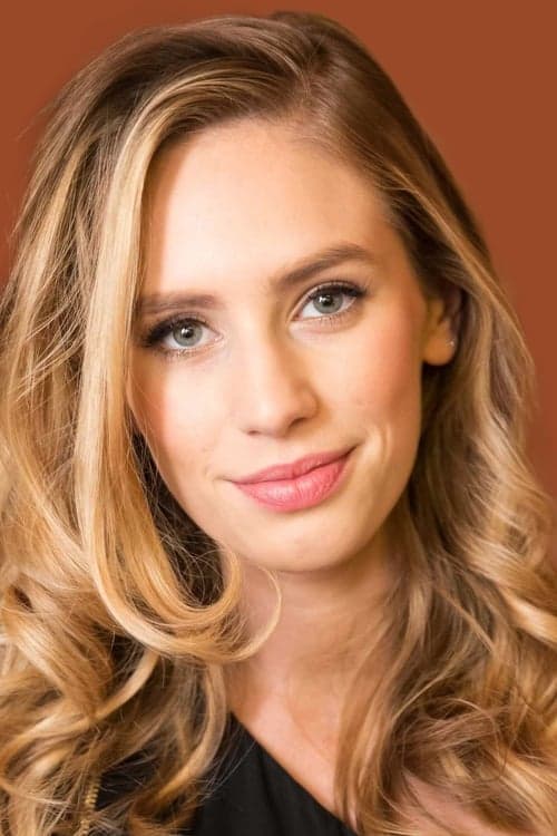 Dylan Penn photo