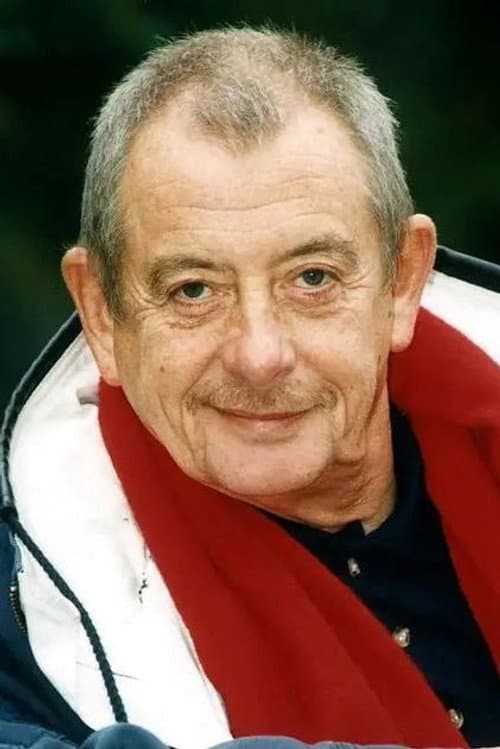 Derek Fowlds photo