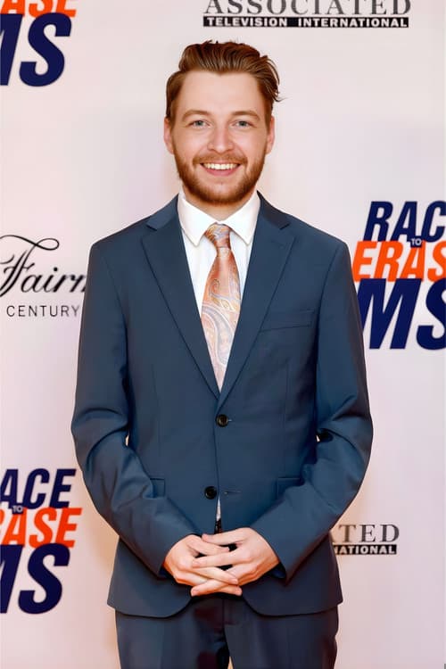 Chase Crawford photo