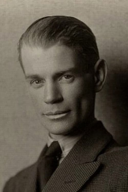 Джеймс Вейл photo