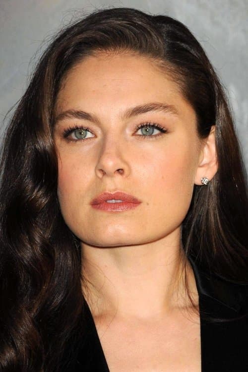 Фото Alexa Davalos