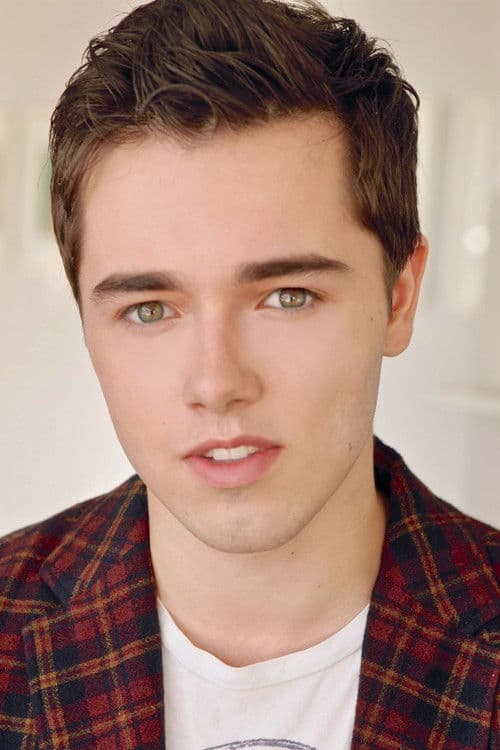 Alex Ferris photo