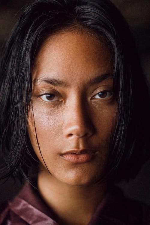 Tara Basro photo