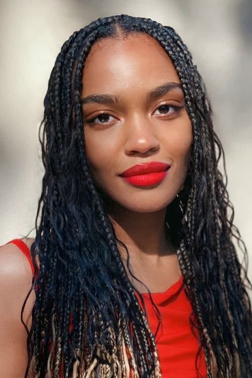 Фото China Anne McClain