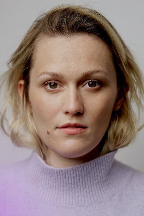 Lena Schmidtke photo
